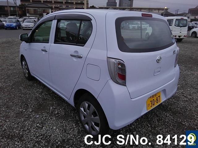 Daihatsu mira 2016