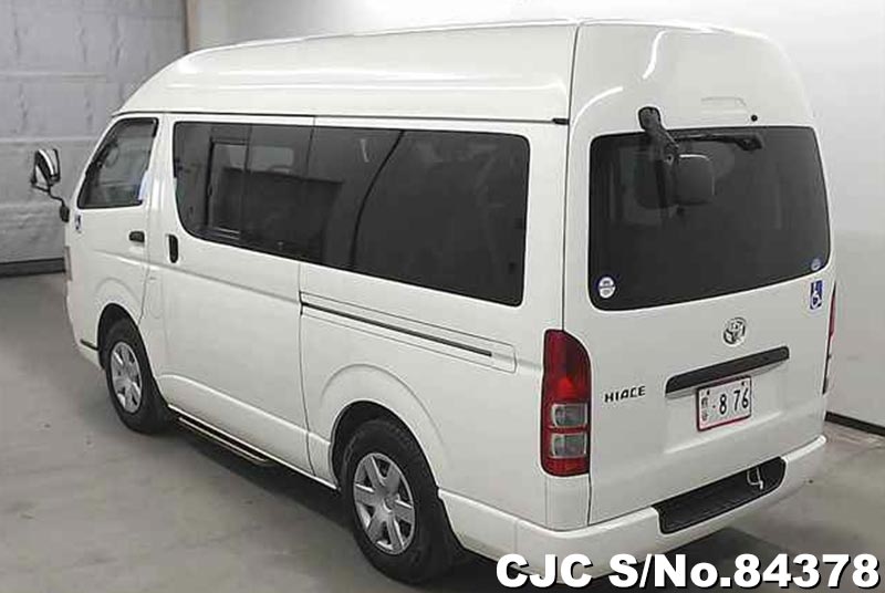 Toyota hiace 2005