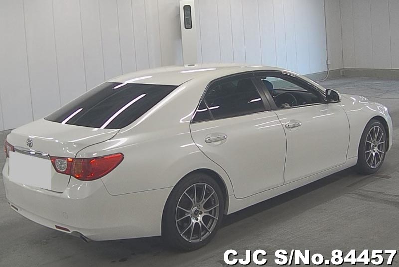 Toyota mark x 2011