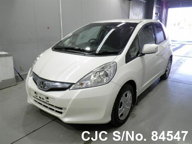 2010 Honda Fit Hybrid Pearl White for sale | Stock No. 84547 | Japanese ...