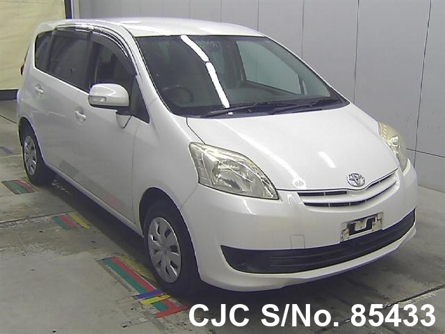 Toyota passo sette 2009