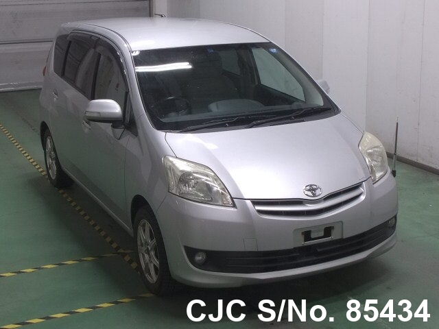 Toyota passo sette 2009