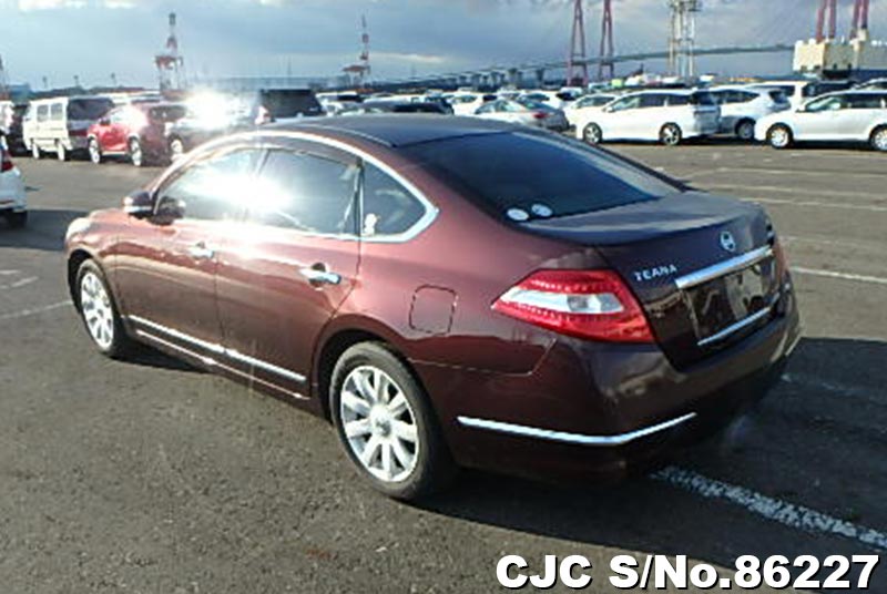 Nissan teana 2010 года