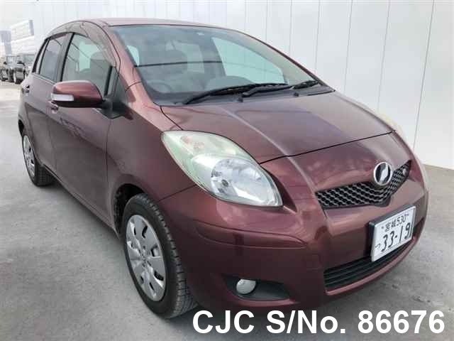 Toyota vitz 2008 год