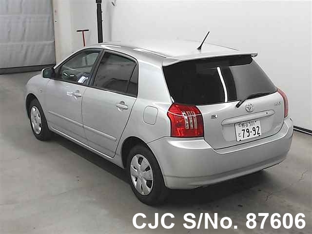 Toyota corolla runx 2003