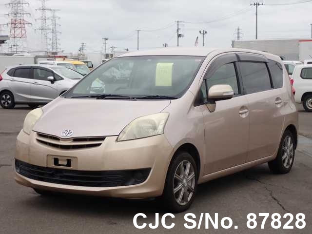 Toyota passo sette 2009