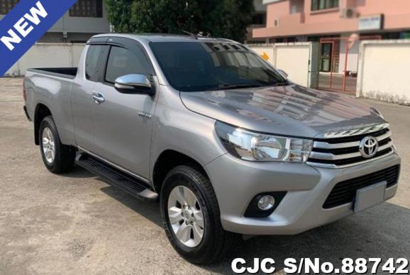 2015 Toyota Hilux Silver for sale | Stock No. 88742 | Japanese Used ...