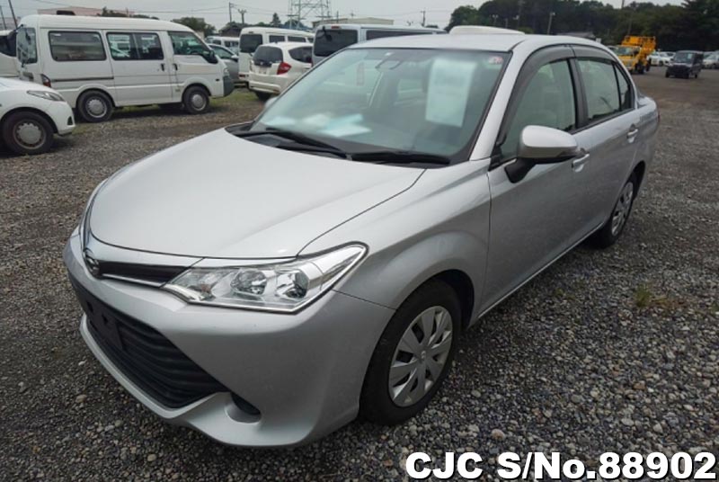 Toyota corolla axio 2015