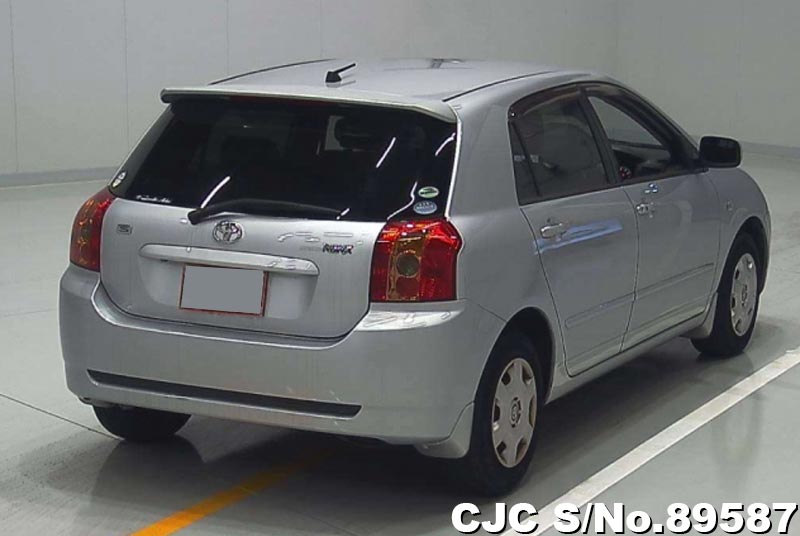 Toyota corolla runx 2005