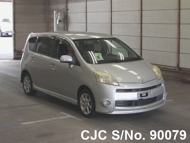 Toyota passo sette 2009