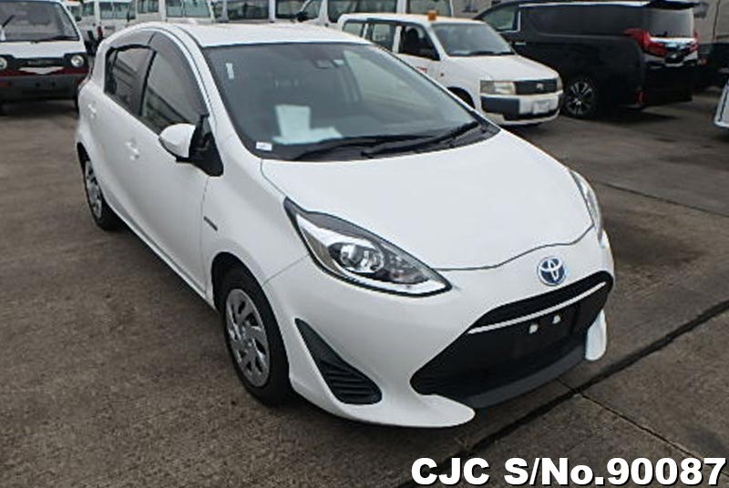 17 Toyota Aqua White For Sale Stock No Japanese Used Cars Exporter