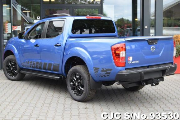 Used blue Nissan Navara for sale 