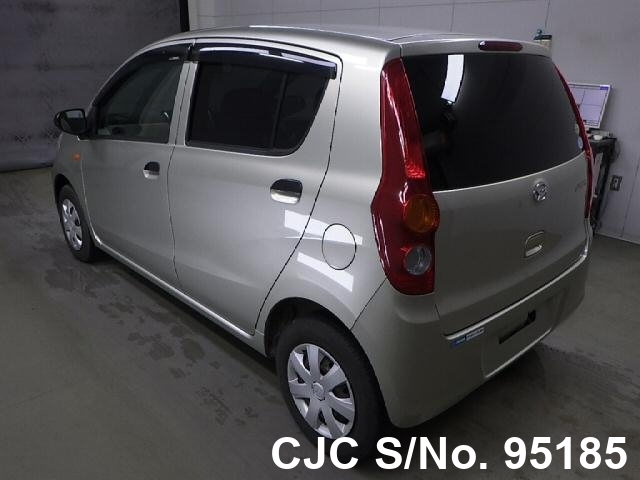 Daihatsu mira 2012