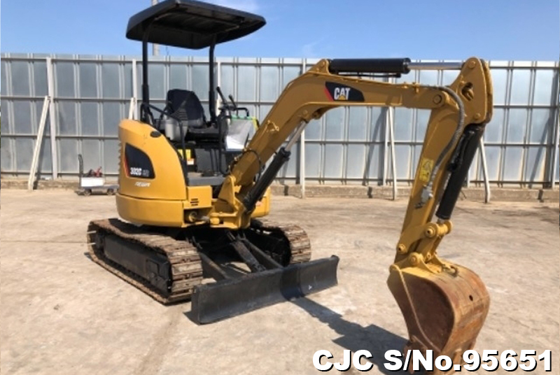 Caterpillar 302 Mini Excavator