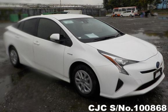 2018 Toyota Prius White for sale | Stock No. 100868 | Japanese Used ...