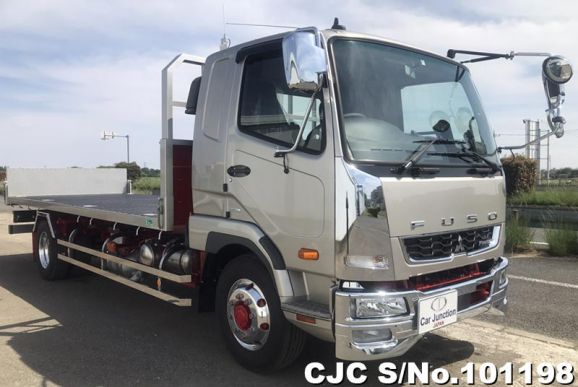 Mitsubishi Fuso Fighter in Silver for Sale Image 3