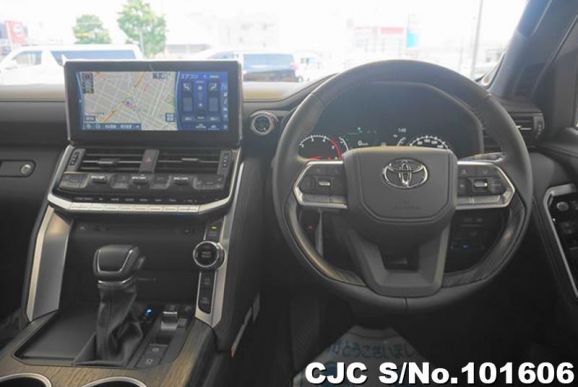 Toyota Land Cruiser in Pearl for Sale Image 10