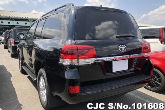 Toyota Land Cruiser in Black for Sale Image 1