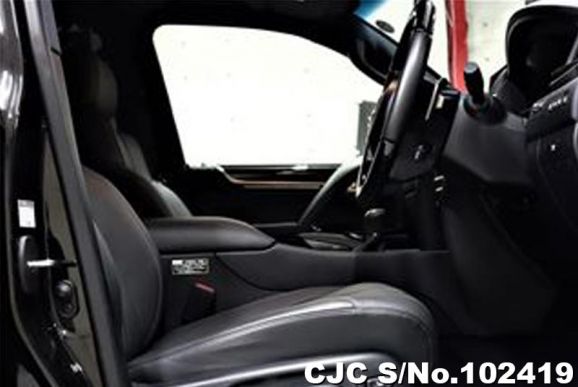 Lexus LX 570 in Black for Sale Image 9