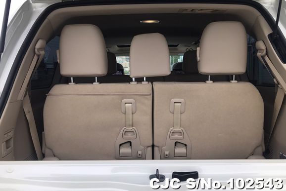 Toyota Land Cruiser in Pearl for Sale Image 8