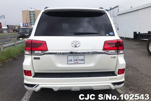 Toyota Land Cruiser in Pearl for Sale Image 4