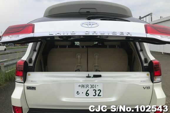 Toyota Land Cruiser in Pearl for Sale Image 7