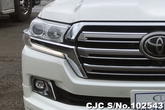 Toyota Land Cruiser in Pearl for Sale Image 47