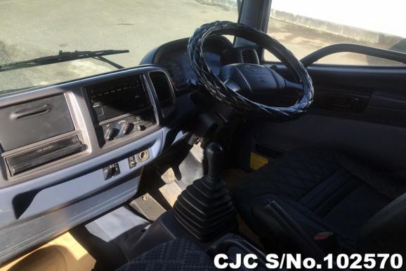 Hino Ranger in White for Sale Image 16