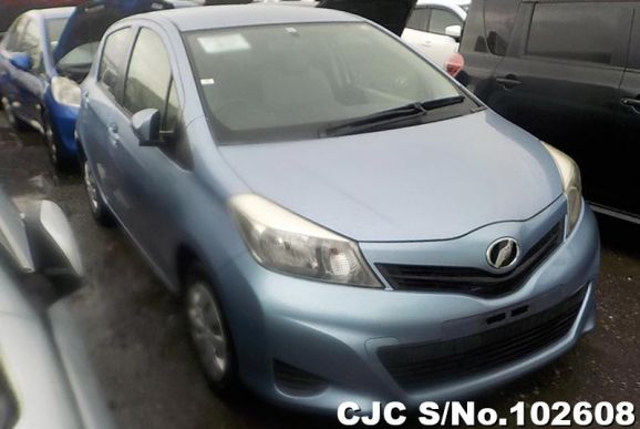 2013 Toyota / Vitz Stock No. 102608