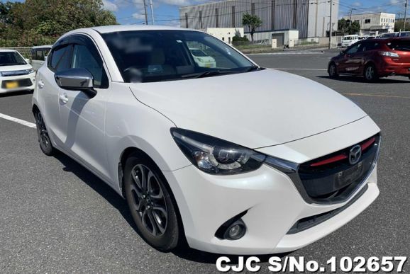 2016 Mazda / Demio Stock No. 102657