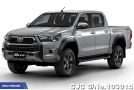 Toyota Hilux in Super White for Sale Image 2