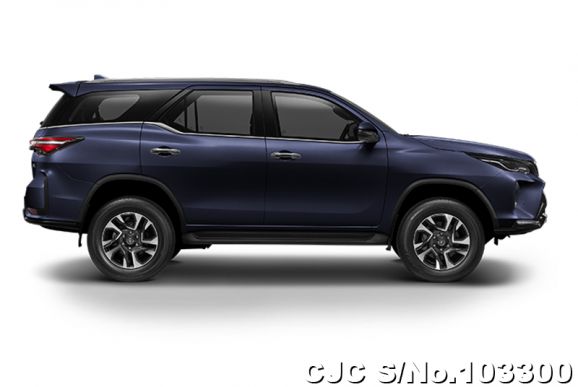 Toyota Fortuner in Dark Blue Mica for Sale Image 2