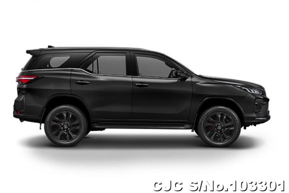 Toyota Fortuner in Atitude Black Mica for Sale Image 4