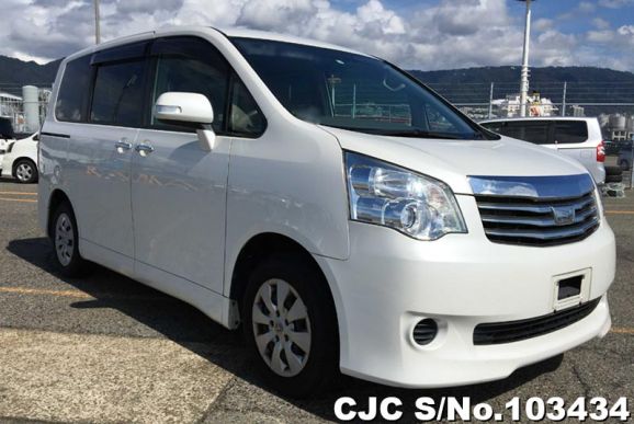 2013 Toyota / Noah Stock No. 103434