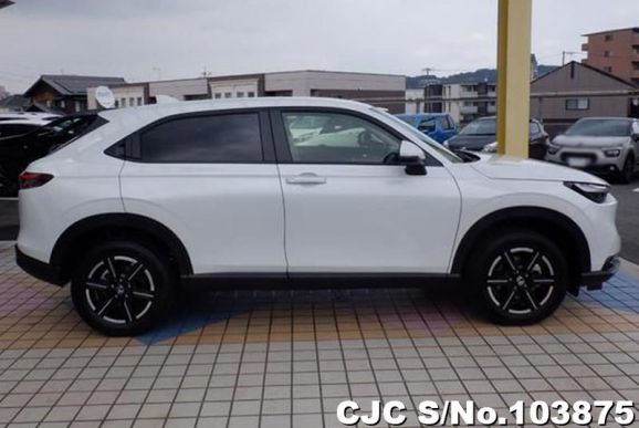 Honda Vezel in White for Sale Image 2