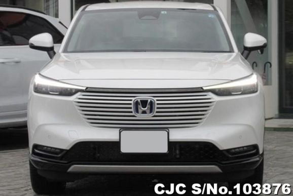 Honda Vezel in White for Sale Image 3