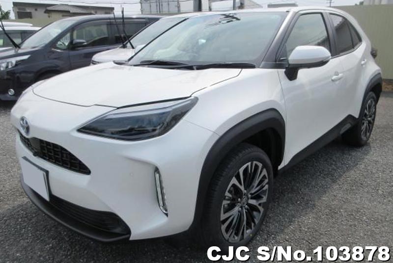 2022 Toyota Yaris Cross White for sale | Stock No. 103878 | Japanese ...