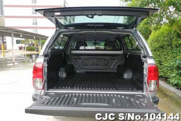 Toyota Hilux in Silver for Sale Image 9