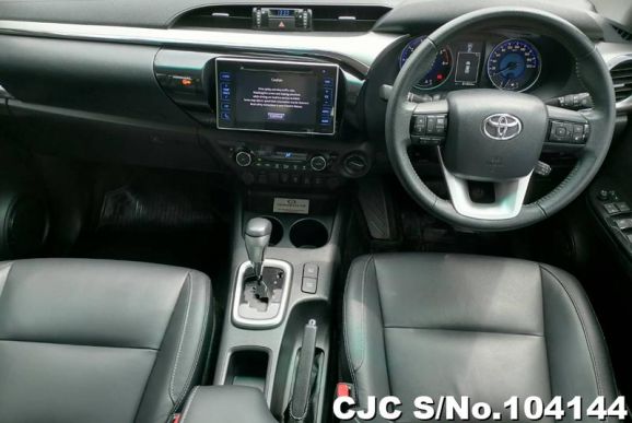 Toyota Hilux in Silver for Sale Image 11