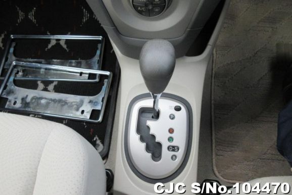 Toyota Belta in Silver for Sale Image 16