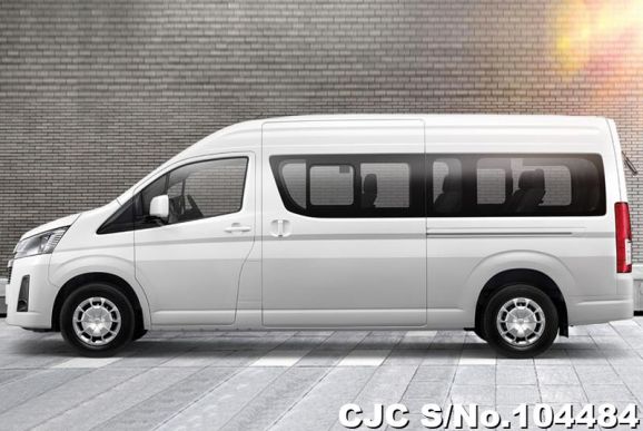 Toyota Hiace in Silver for Sale Image 2