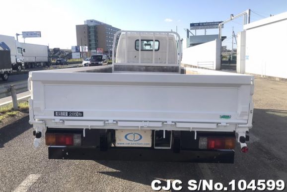 Toyota Dyna in White for Sale Image 5