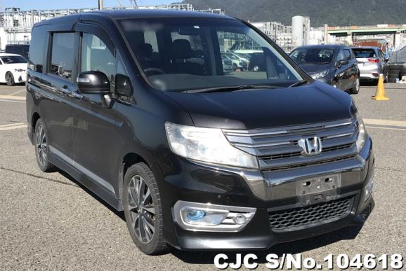 2013 Honda / Step Wagon Stock No. 104618