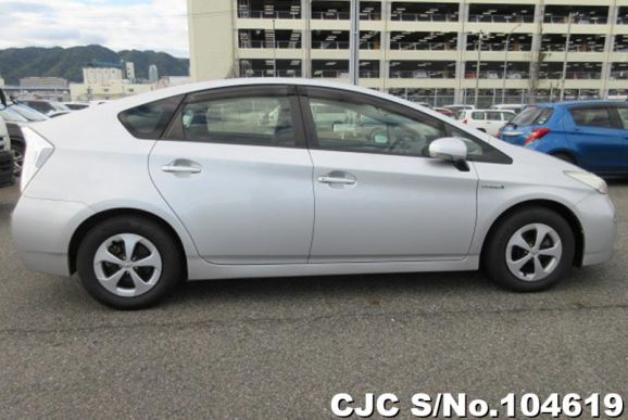 Toyota Prius in Silver for Sale Image 6