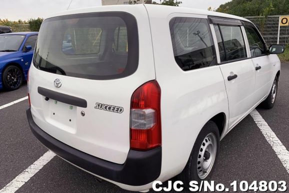 Toyota Succeed Van in White for Sale Image 1