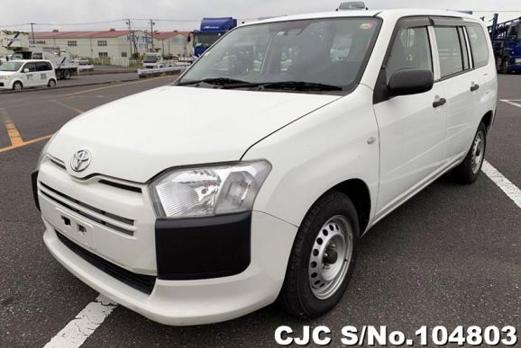 Toyota Succeed Van in White for Sale Image 3