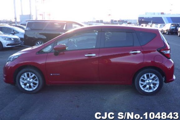 Nissan Note in Red for Sale Image 7