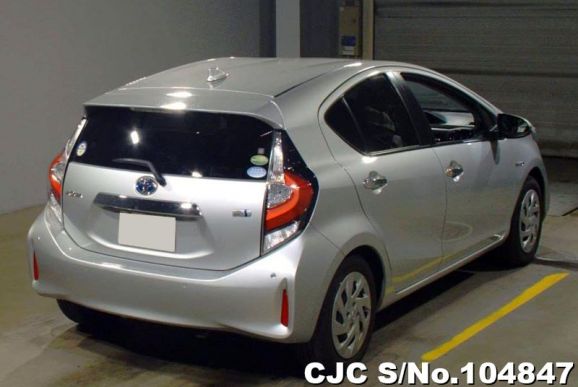 Toyota Aqua in Silver for Sale Image 2