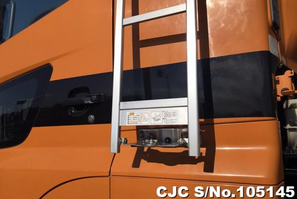 Hino Profia in Orange for Sale Image 18