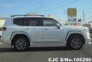 Toyota Land Cruiser in Pearl for Sale Image 2